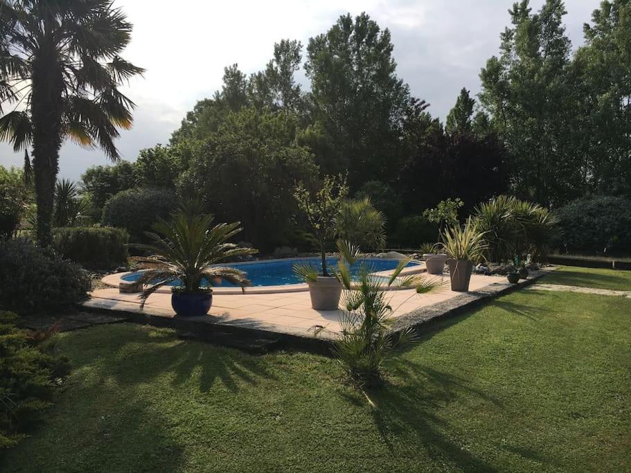 Logement Independant Tres Calme Dans Propriete Saint-Loubès Extérieur photo