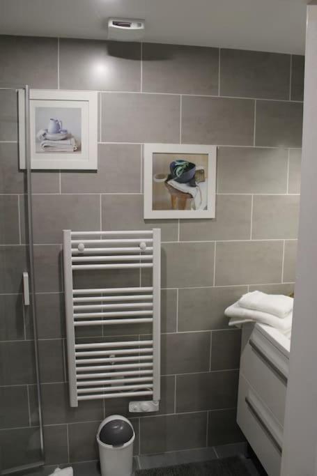 Logement Independant Tres Calme Dans Propriete Saint-Loubès Extérieur photo